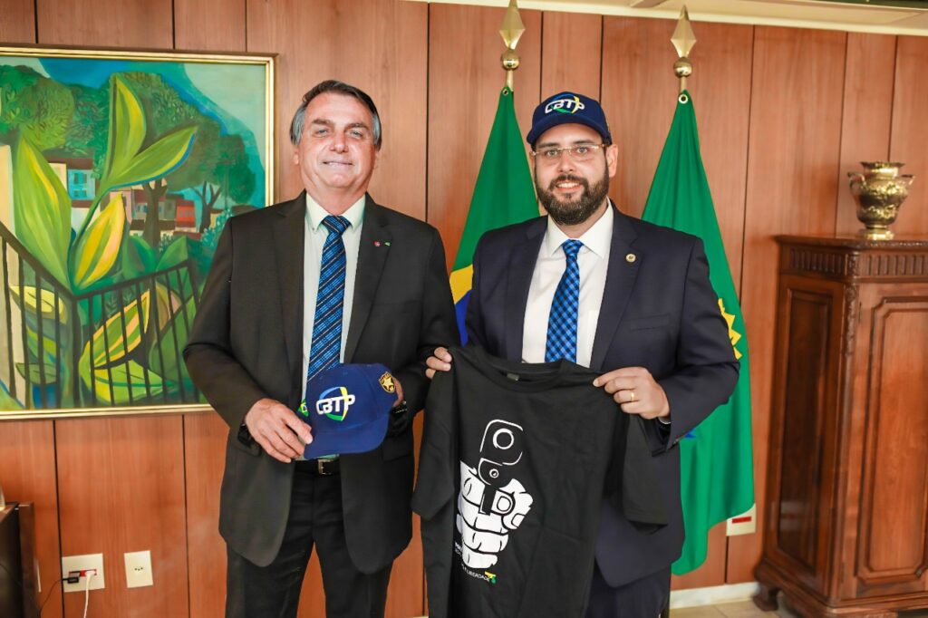 Bolsonaro quer que Ruy Irigaray comandando o Turismo